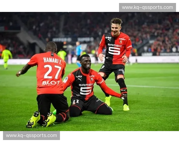 法甲解说:引领足球热潮,感受不一样的激情与魅力 法甲解说:引领足球热潮,感受不一样的激情与魅力